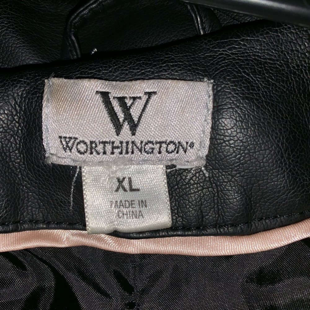 leather jacket - Picture 4 of 4